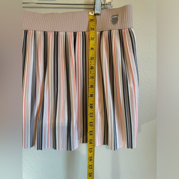 K-SWISS~ Women's Cut Above 14 Inch Pleated Tennis‎ Skort with Pockets Size Large - Picture 7 of 8
